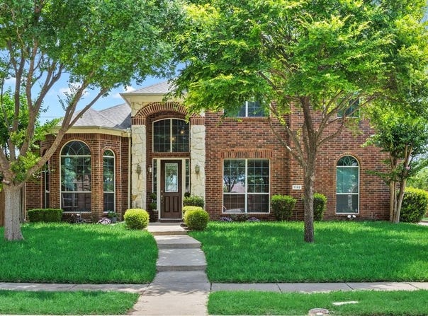 1192 Oak Hill Lane, Murphy, TX 75094