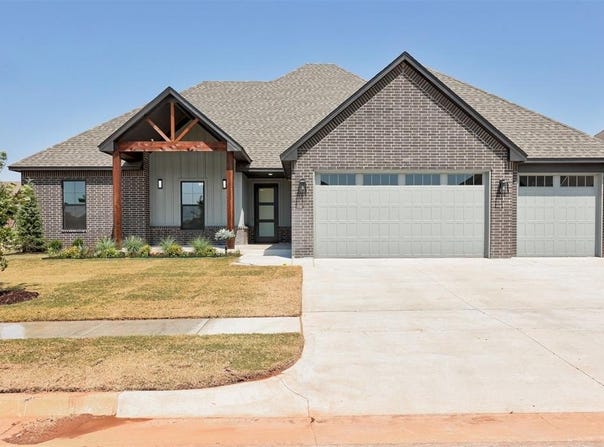5700 Gold Stone Court, Mustang, OK 73064