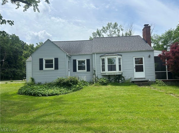 4954 Glenwood Avenue, Willoughby, OH 44094