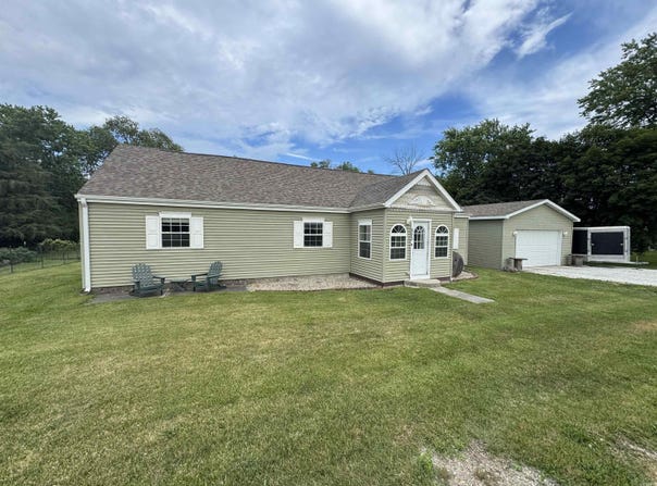 523 S Central Avenue, Goodland, IN 47948