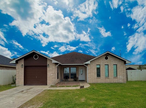 410 Old Stadium Dr., Port Isabel, TX 78578