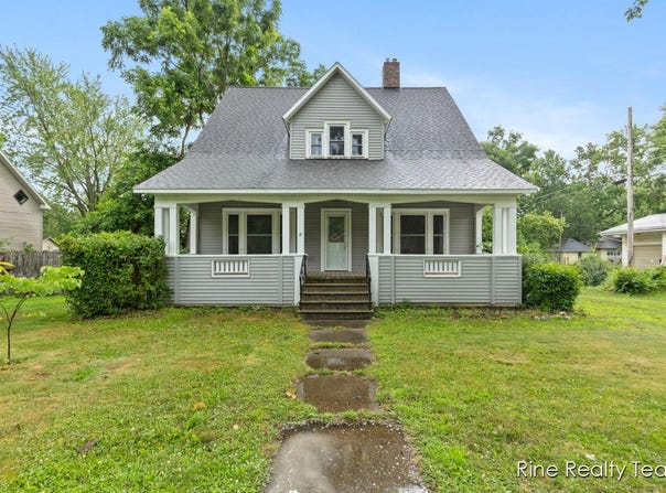 322 Eastman Street, Breckenridge, MI 48615
