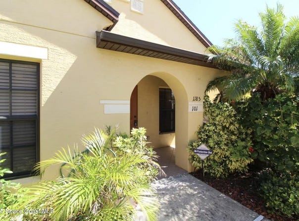1185 Luminary Circle, Melbourne, FL 32901