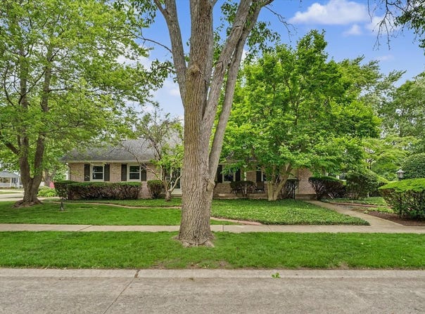 204 E Willard Street, Urbana, IL 61801