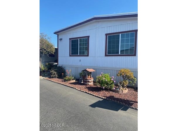 1701 S Thornburg Street, Santa Maria, CA 93458