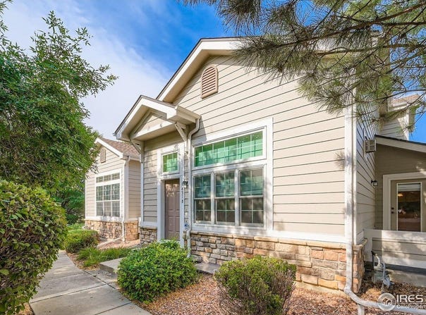1451 Whitehall Dr, Longmont, CO 80504