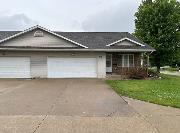 612 N Main Street, Wall Lake, IA 51466