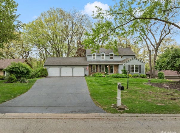 635 Oakview Drive, Algonquin, IL 60102