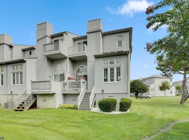 433 Albacore Ln, Brigantine, NJ 08203