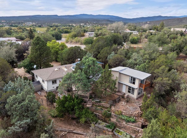 5 County Road B51A, Pecos, NM 87552