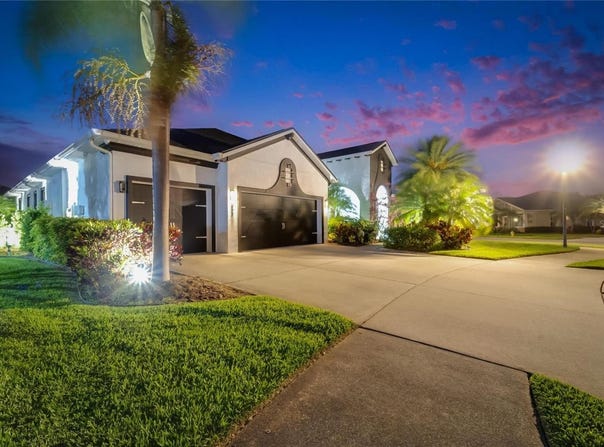 6927 CRESTPOINT DRIVE, APOLLO BEACH, FL 33572