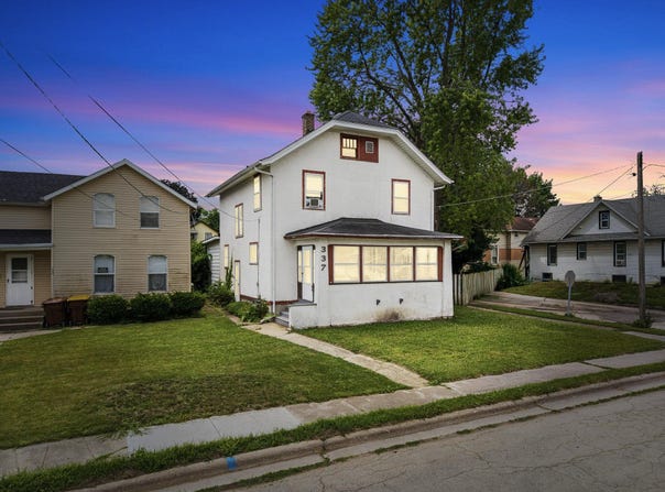 337 W American, FREEPORT, IL 61032