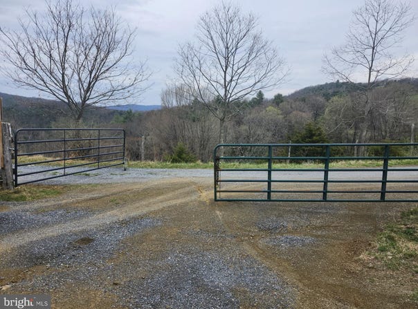 GRACE MTN LN, MILAM, WV 26838