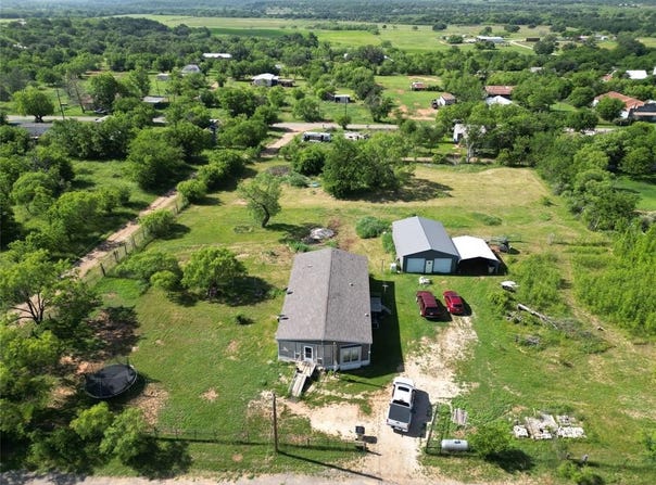 181 Mountain Street, Burkett, TX 76828