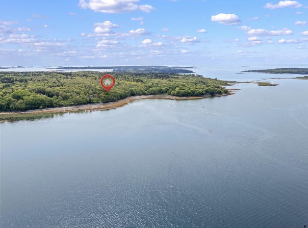 48 Pond Road, Chebeague Island, ME 04017
