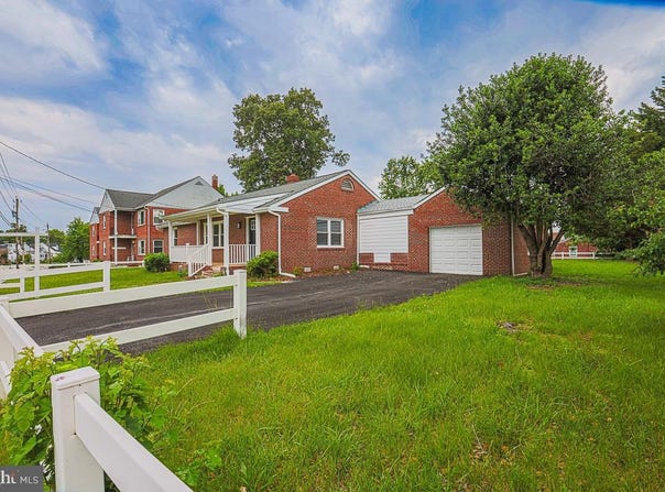 8210 OLD HARFORD ROAD, PARKVILLE, MD 21234
