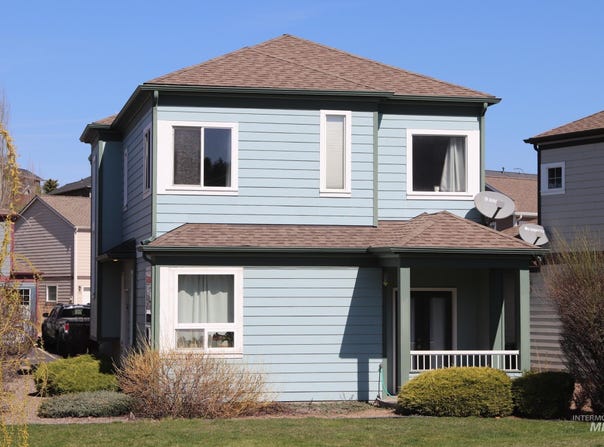 1209 Mainspring Ln, Moscow, ID 83843