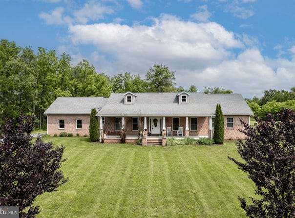 310 UPDYKE ROAD, LITTLESTOWN, PA 17340