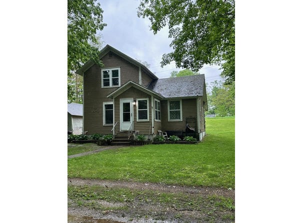 611 Rock River Avenue, Three Rivers, MI 49093