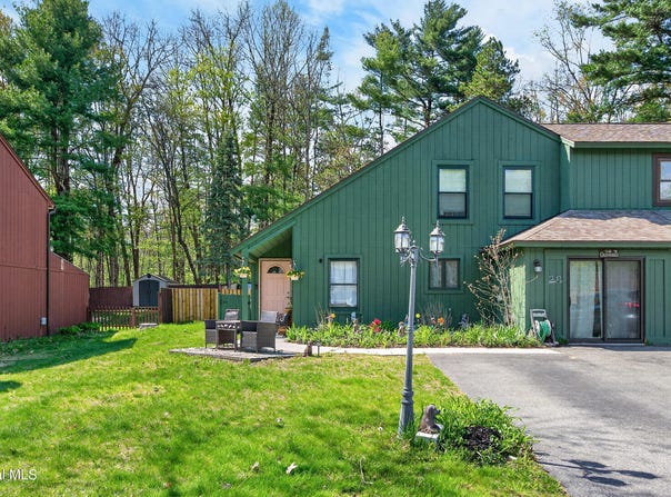 28 Thimbleberry Road, Malta, NY 12020