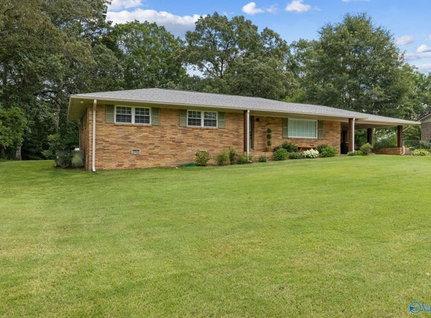 1020 NE Larkwood Drive, Cullman, AL 35055