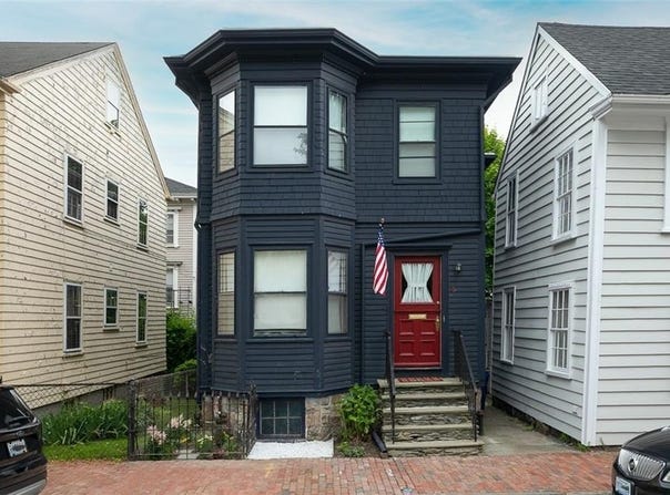 7 Division Street, Newport, RI 02840