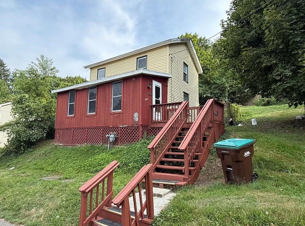 1337 Myrtle Street, Franklin, PA 16323