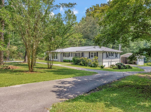 15 Moon Beam Circle, Rock Spring, GA 30739