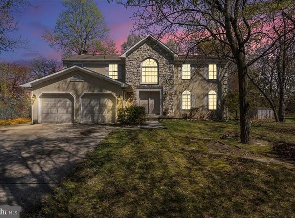 16 ARMITAGE COURT, SEWELL, NJ 08080