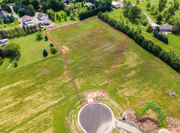 ASHMAN Road, BLACK CREEK, WI 54106