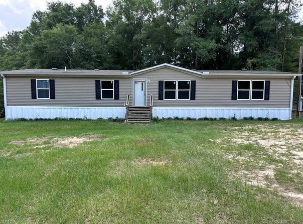 848 County Road 60, Skipperville, AL 36374