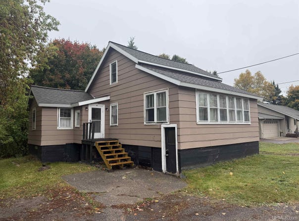 19986 Horatio Street, Houghton, MI 49931