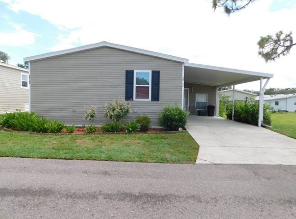 38102 Vinson Ave., Zephyrhills, FL 33542