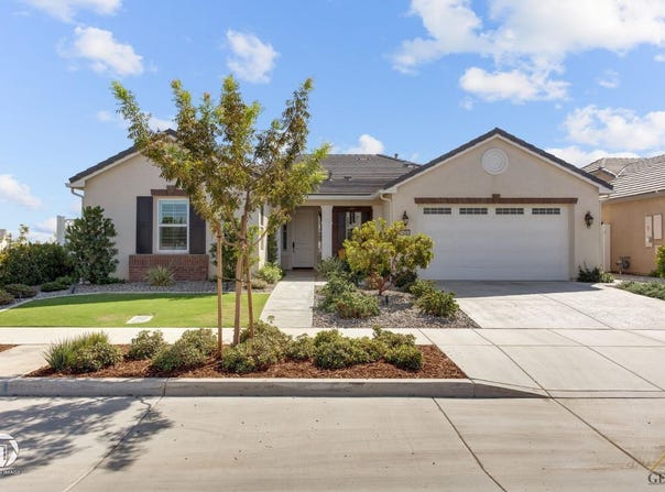 14301 Harborough Drive, Bakersfield, CA 93311