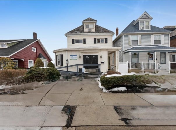 1810 Washington Blvd, Wilson Boro, PA 18042