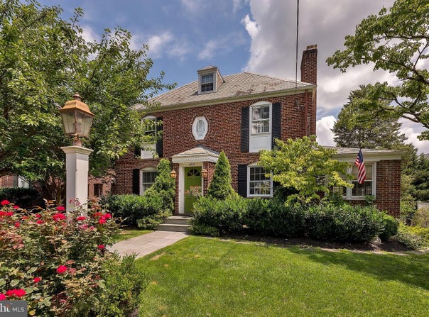 8505 LYNWOOD PLACE, CHEVY CHASE, MD 20815