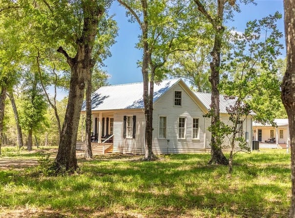 21937 Oak Road, New Ulm, TX 78950