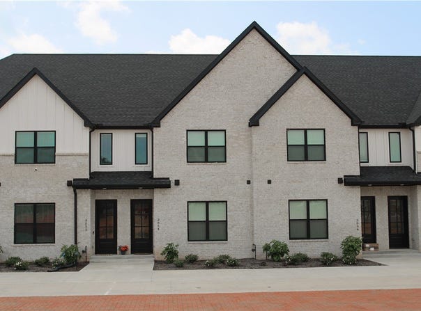 3054 W Berkeley Avenue, Rogers, AR 72758