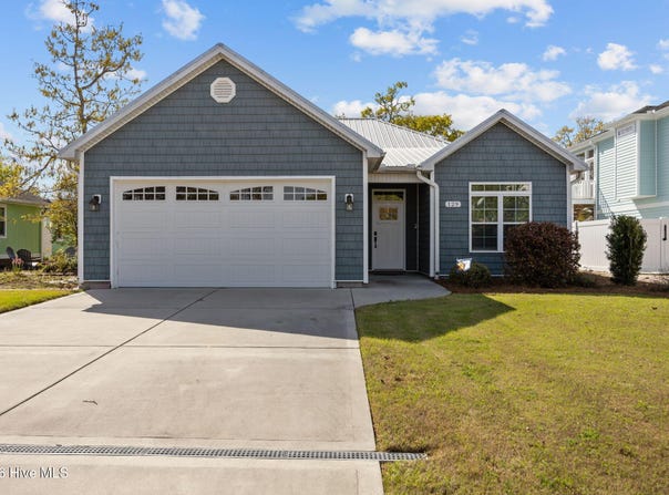129 NW 11th Street, Oak Island, NC 28465