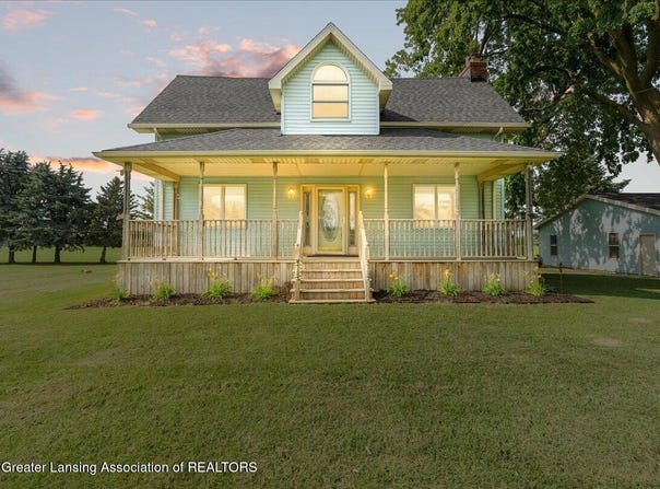1281 E Walker Road, St. Johns, MI 48879