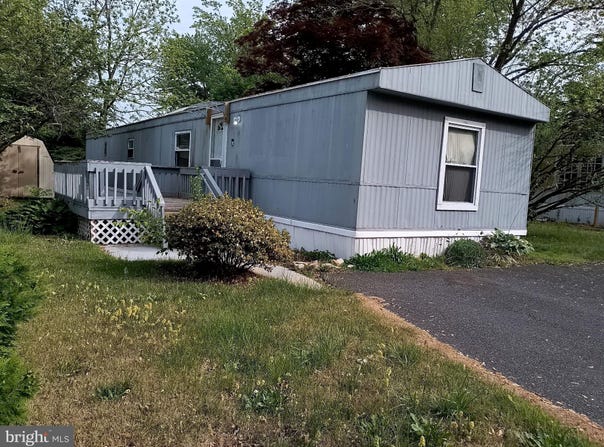 226 TRUMAN AVENUE, WILLIAMSTOWN, NJ 08094