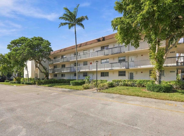 7400 NW 17TH Street, Plantation, FL 33313