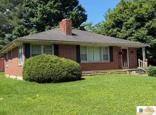 311 W Church Street, Burkesville, KY 42717