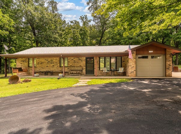 128 Starlight Lane, Carbondale, IL 62902