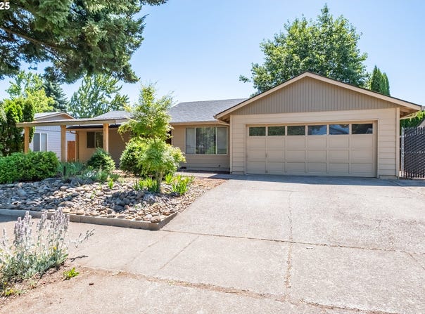 2006 SUMMERCREST DR, Salem, OR 97306