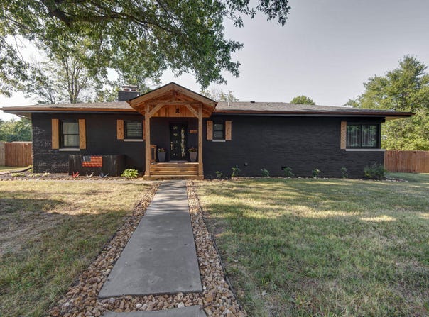 610 N Main Street, Mt Vernon, MO 65712