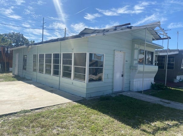 44 Circle Dr, Mount Dora, FL 32757