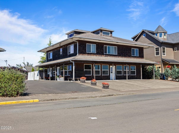220 NW Spring Street, Waldport, OR 97394