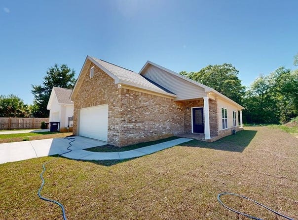 28 Central Street, Dothan, AL 36303
