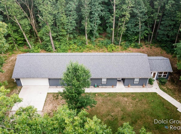 8919 Buckhorn Drive, Howard City, MI 49329